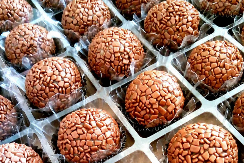 Brigadeiro Gourmet | Mariana Andrela Brigadeiros Belga